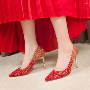 Kleid Schuhe Rot Flacher Mund Hochzeit 2023 Frühling Herbst Dünne Fersen Spitz Allgleiches Temperament Mode Einzelne Frauen