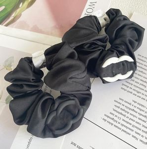 Elegancki projektant mody literowy gumowy opaska gładka tkanina marka dla uroków Kobiety Hairjewelry Hair Accessory Wysoka jakość