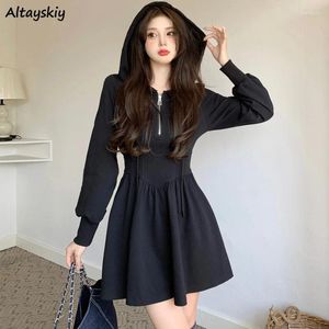 Vestidos casuais com capuz zíperes mulheres mini sólido estilo coreano manga longa elegante lazer suave moda vintage simples streetwear a-line