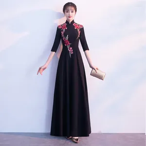 Roupas étnicas Mulheres Bordado Casamento Cheongsam Estilo Chinês Vintage Vestido Longo Feminino Traje de Festa Elegante Vestidos Formais S a 3XL