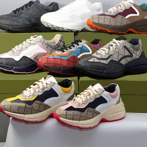 럭셔리 브랜드 디자이너 Rhyton Casual Guccis Shoes B22 여자 신발을위한 남자와 여자 스니커