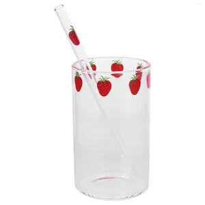 Vinglas med jordgubbsglas flytande bordsartiklar bedårande kopp plast tumlar sippy värmebeständig mjölk som dricker student vattenflaska