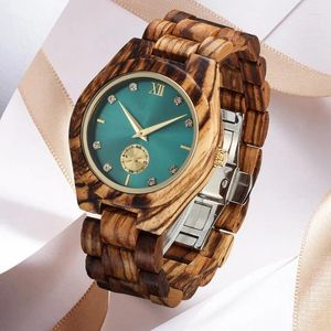 Armbanduhren Personalisierte Holzarmbanduhr für Frauen Simuliertes Diamantzifferblatt Frau Freundin Uhr Mode Quarz Holzuhren Damen