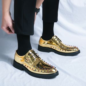 New Loafers for Men rivet Round Toe Slip-On Spring Autumn golden Silver Men Dress Shoes Black Wedding Size 38-46