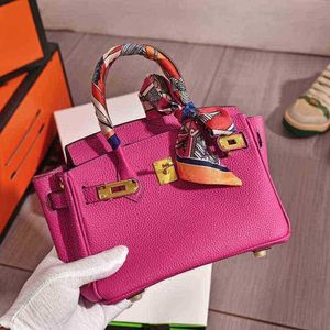 Genuine Designer Handbag Upgraded Mini Platinum Bag European and American Fashion Messenger Bag Style Soft Face Small have logo