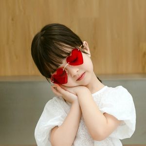 Güneş gözlüğü metal aşk kalp çocukları kızlar için güneş gözlüğü büyük boy kalp güneş gözlüğü sevimli bebek bebek gözlük gafas de sol 231017
