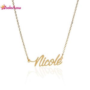 Anpassat personligt namn halsband kvinnor mode smycken nicole rostfritt stål guldanpassad hängplattor nec217n
