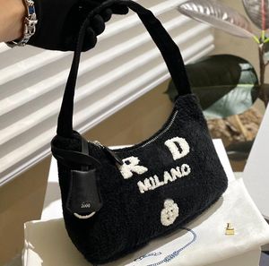 Bolsa de ombro de lã de cordeiro designer mulher bolsas de alta qualidade inverno mulheres macias axilas luxos zippy marca de moda bolsa senhoras embreagem bolsas dhgate