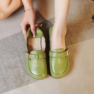 Sapatos de vestido deslizamento de couro genuíno em sapatos para mulheres mocassins brancos com fivela estilo vintage mulher apartamentos dirigindo sapato senhoras amarelo loafer 231017