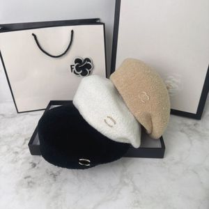 Luxo CZ diamante letras designers boina bonés mulheres luxo casquette moda pérola bordado rua chapéu 4 cores 100% lã cúpula lã boné inverno quente chapéus ao ar livre