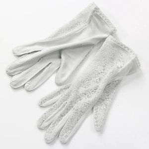 Five Fingers Gloves Sexy Summer Women UV Protection Sunscreen Short Sun Natural Silk Knit Mittens Thin Mulberry Silk Driving Skin Beauty Gloves K5 231016