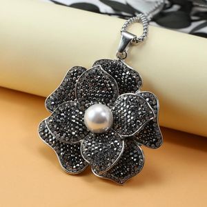 Collane con ciondolo Pendenti in lega Collana a forma di fiore Strass neri Decorazione incollata Catena in acciaio inossidabile per regalo di gioielli