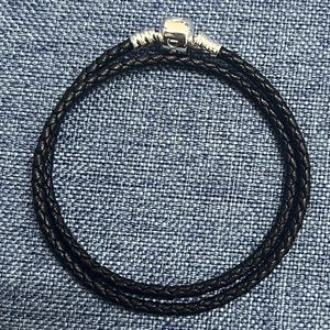 Kedja original läder ormkedja armband säkra hjärtlås pärlor charms armband för kvinnor pojke flickor diy smycken gör 231016
