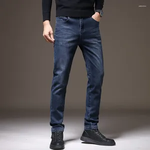 Män jeans män sträcker mitten av midjan full längd rak ben blå denim byxor höst och vinter smart casual manlig man