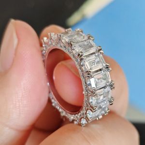 Choucong Brand Handmade Wedding Rings Deluxe Jewelry 925 Sterling Silver Stunning Emerald Cut 5A Cubic Zircon CZ Diamond Party Eternity Women Bridal Ring Gift