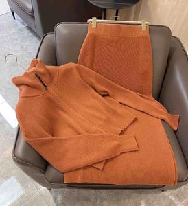 Sukienki robocze Kaszmirowe Designerskie Kobiety Orange Knited Spódnicę Zestaw Sieć Zapip Long Rleeve Cardigan Split 2 sztuki stroje