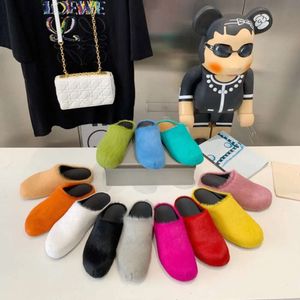 Loro Piano Loro Pianaa Color Slippers обувь высококачественное новое консервистое капля женщины Слайд Черно -белый желтый красный зеленый дизайнер Классическая половина тапочка Женщина SL