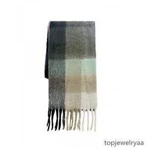 The warm rainbow plaid thick scarf designed by the designer must be a high-quality plaid scarf with the ladies plaid thick scarf of 240*35 color