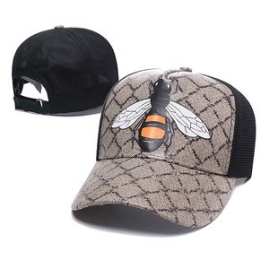 Yeni Tasarımcılar Erkek Beyzbol Kapakları Marka Tiger Kafa Şapkaları Bee Snake Burberr İşlemeli Kemik Erkekler Kadınlar Casquette Sun Hat Gorras Spor Kafesi B-25