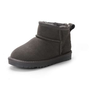 Botlar Çocuk Botları Avustralya Snow Boot Tasarımcı Çocuk Ayakkabı Kış Klasik Ultra Mini Botton Bebek Kız Kız ayak bileği patik çocuk kürk süet47