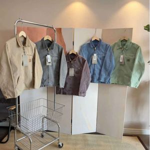 2023ESS MÄNS JACKES ARBETE KLÄDER Fashion Märke Carhart Canvas Washable Wax Dyed Detroit Jacket Coat American Style Workwear Label Motion