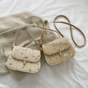 Borsa a tracolla a tracolla con fiore in pizzo moda a tracolla Borsa a tracolla estiva in paglia Borsa da spiaggia estiva da donna intrecciata a mano del progettista di marca forstylishhandbagsstore