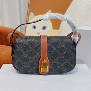 Yeni tabu çantası lüks tasarımcı triomphe tuval kilidi debriyaj çantaları ile gerçek deri moda bayan omuz mektubu baskı çantası cüzdan iplik karp sert