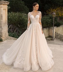 Dubai Crystal A Hattal Gelinlik 2023 Dantel Uzun Kollu Artı Boyut Gelin Önlükler Sheer Uzun Kollu Dantel Tüyler Lüks Vestido de Novia Arap Beach Boho Çar Gowns