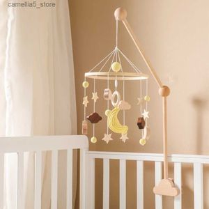 Mobiler# Baby Rattles Crib Mobiles Toy Star Moon Pendant Animal Bell Rotating Music Rattles For Cots Bracket Spädbarn Crib Toy Gifts Q231017