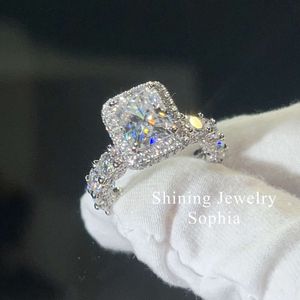 Custom 18K Solid Gold Biżuteria Pełna Północna biżuteria 3CT Radiant Cut Moissanite Pierścień zaręczynowy D-VVS1 MOSSANIT