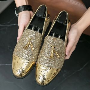 Sukienka buty męskie mąki ślubne skórzane buty swobodne luksusowy projektant spiczasty złote mokwiny cekiny sukienka wieczorowe obuwie zapatos hombre 231017