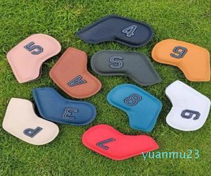 Set di pezzi Copri testa in ferro da golf Copri mazza in pelle con numero di cuneo Accessori per attrezzature per allenamento sportivo