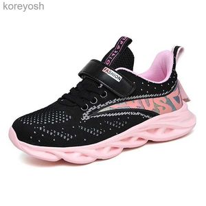 Athletic Outdoor New Girls Sneakers Różowe buty dla dzieci biegające sportowi szkolne buty duże dzieci oddychające mieszkania 5 ~ 12 lat różowe/Whitel231017