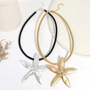 Choker Allyes Punk Gold Silver Color Flower Necklace For Women 2023 Vintage Metal Floral Leather Neckor Party Jewelry