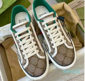 Tennis Canvas Casual Shoes Luxury Designers Women Shoe Italy Green and Red Web Stripe Rubber Sole Stretch Cotton Low Top Men Sneakers