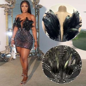 Plus -klänningar Summer Feather Patchwork Rhinestone Pearls Mesh Mini Dress Strapless BodyCon Party Club Overdimensionerad Vestidos