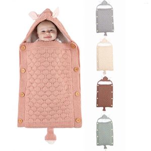 Filtar Autumn Winter Baby Sticked Ear Sleeping Bag Solid Color Född kuvert Anti-kick quilt Swaddle Filt