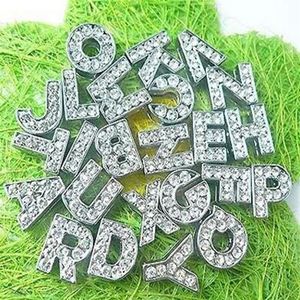 260st Lot 8mm A-Z Full Rhinestones Bling Slide Letter DIY Tillbehör Passar för 8 mm läder armband armband nyckelchains3142