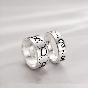 2023 Luxurys Designers Band Rings Fashion Men Women Titanium Steel Engraved Letter Mönsterälskare smycken smal ringstorlek 5-11 Z338A