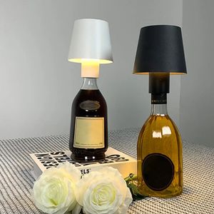Dekorativa föremål Figurer Creative Portable Bottle Lamp Head Rechargeble Desk LED Bar Wine Base Lamps For Clubs Bars Decoration Night Light 231017
