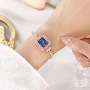 腕時計女性のクリスタルダイヤモンドウォッチスクエアダイヤルチェーンリンクブレスレットアナログバングルウィストウォッチウーマンのための素晴らしいギフトH9