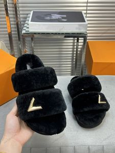 Luxury Designer Winterbreak Flat Slippers Comfort Boots Mule Shearling Covered Footbed and Treaded Rubber Outsole Wool SUNSET Slippers