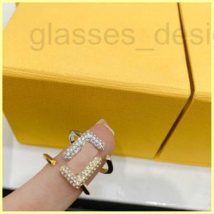Band Rings Designer Women Luxurys Diamond F Ring Engagements for Womens Love Designers Jewelry Silver Gold Wholesale New H53f