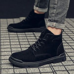 Stövlar Martin Boots Men High Top 2023 Autumn Short Plus Cashmere Cotton Fashionable British Style Men's Shoes Board 231018