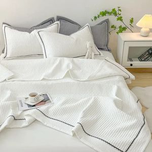 Bedding sets French Style Quilted Summer Comforter Set Elegance Princess Bubble Yarn Air Conditioning Quilt Skin friendly Blanket 231018