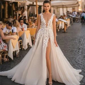 Abiti da sposa Boho in pizzo per abiti eleganti abito da sposa a trapezio senza maniche con applicazioni 3D abito da sposa sexy con spacco laterale