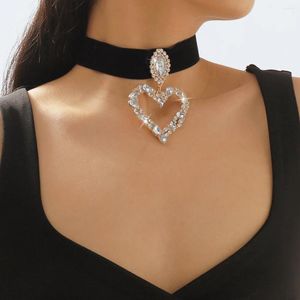 Choker ailodo överdriven Big Crystal Hollow Heart Pendant Necklace For Women Girls Fashion Velvet Chain Party Wedding