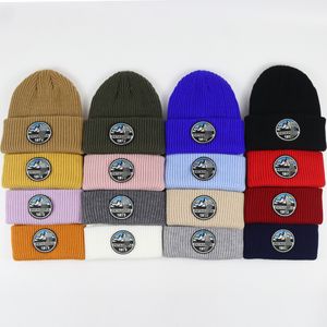 Pata Erkek Kadın Tasarımcı Beanies Unisex Örgü Kış Klasik Sıcak Şapka Kafes Kafes Noktası Kafatası Kapakları Erkekler Günlük Açık Açık Bonnet Gorros