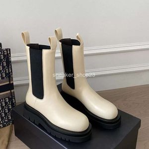 16 cm Venetas Botega Designer Boots Boot Botteega Family B Ny hög version Par Stora tjocka Soled Chimney Green Tube 10cm 22cm 2 QCTJ