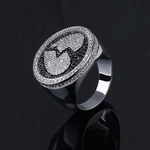 Anello da uomo con cuore spezzato Anello hip-hop in argento nero bicolore con zirconi cubici con micro pavé di diamanti con confezione regalo misura 7-11264A